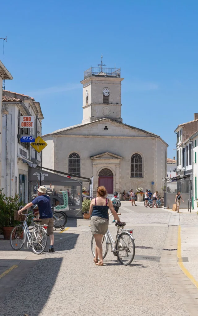 Centre Village Vista Iglesia Le Bois Plage Ile De Re By Jules Serrurier