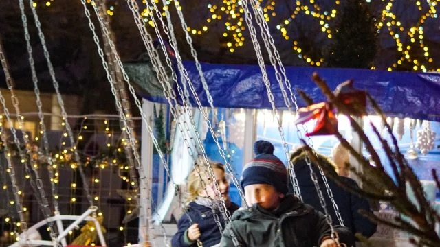 Niños en una isla de Navidad Por Marion Diocles