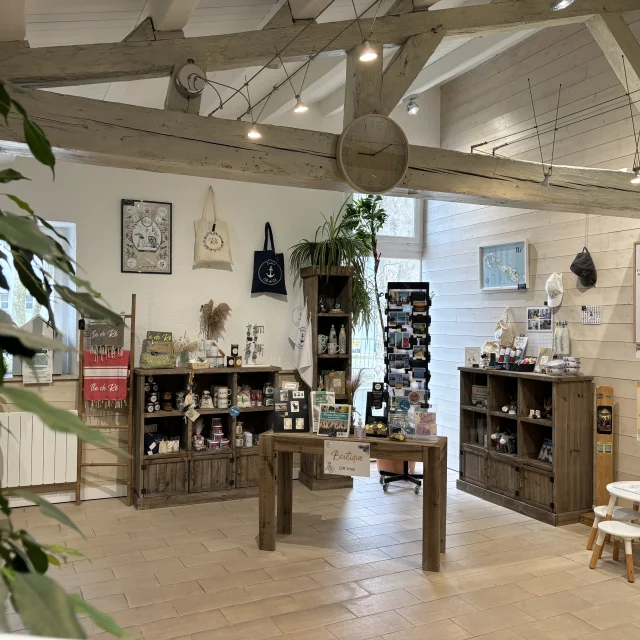 Tourist Office Shop Alizee Russeil