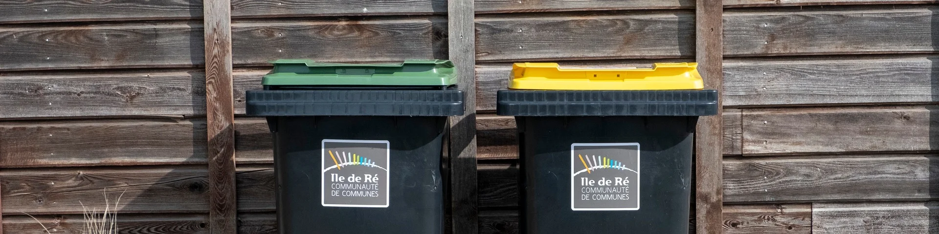 Tri Poubelles Jaune Verte Ile De Re Par La Communaute Des Communes