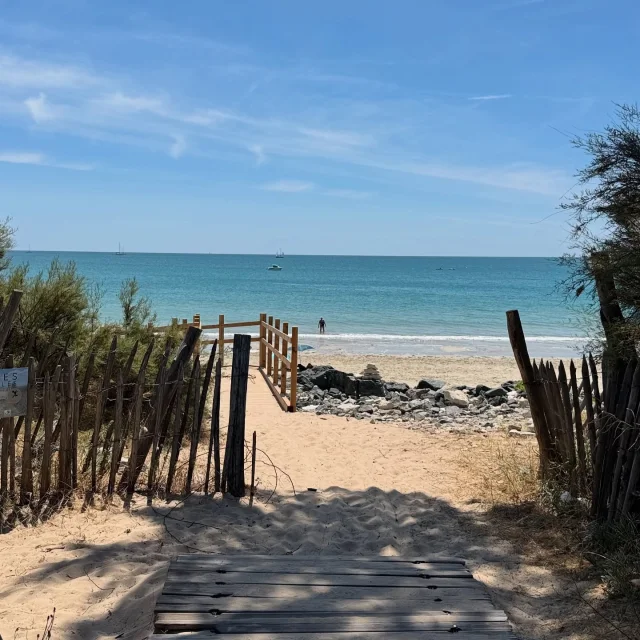 Instagram #destinationiledere
