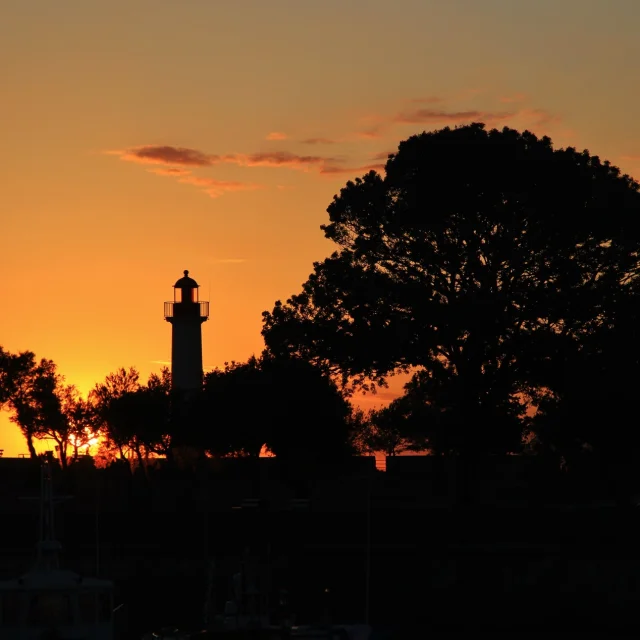 Instagram #destinationiledere