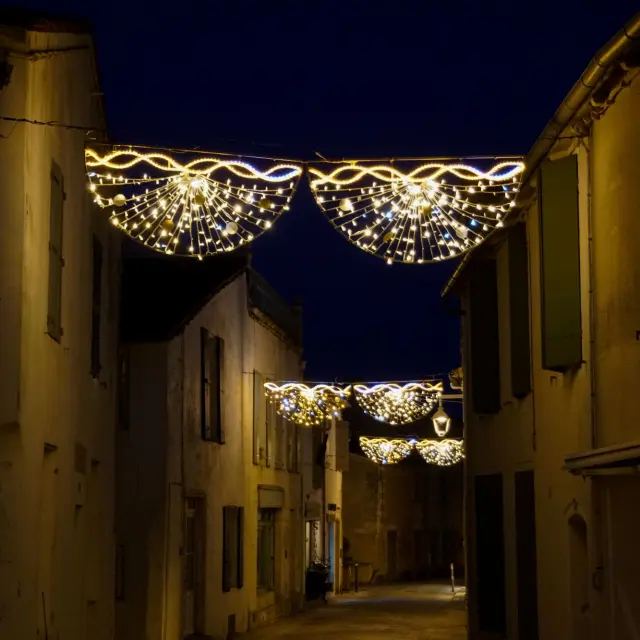 2025 12 Ars En Re Ruelle Decoration De Noel